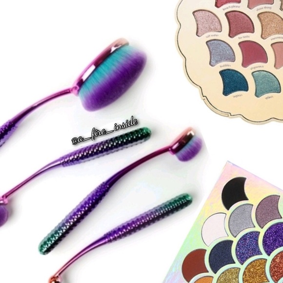 Other - Mermaid Vegan Face Perfecting 4 pc Brush Set
